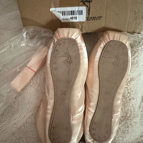 Bezioner Pink Satin Ballet Pointe Dance Shoes with sewed ribbon & silicone toe - Picture 4 of 4